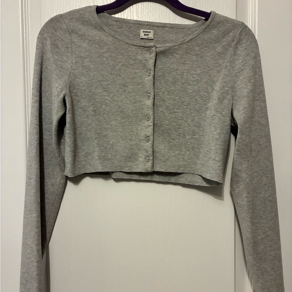 Sunday Best Aritzia Izzy Cropped Cardigan in Heather Grey.